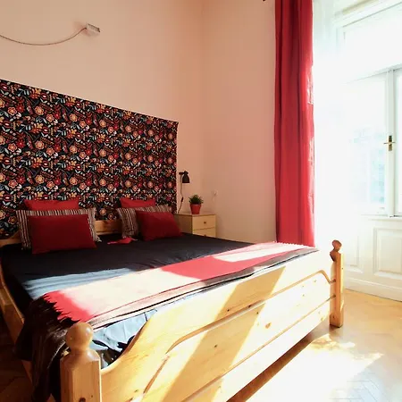 Apartamento Budget By Hi5 - Uelloi 36 Budapeste