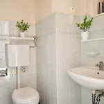 Budget Apartment By Hi5 - Uelloi 36 Lägenhet