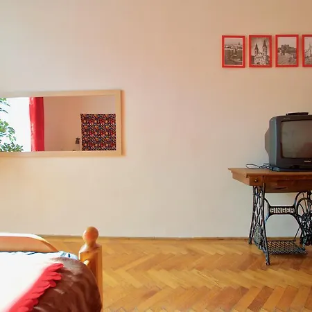 Budget By Hi5 - Uelloi 36 Appartamento *